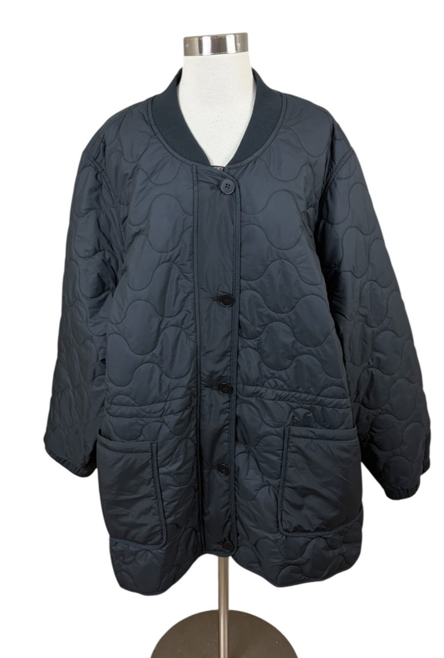 Torrid NEW 4 4X Black Quilted Barn Bomber Jacket Coat Pockets Zip Button Closure